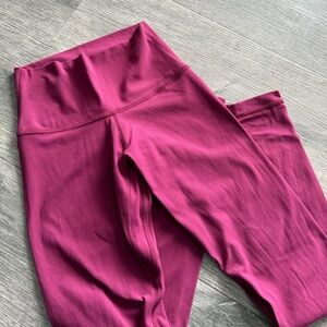 ARITZIA GOLDEN LEGGINGS